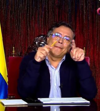 Petro dando clases de economía y demostrando lo brillante de su gestión, Petro Nuestro Santo Salvador Imagen Cortesía Presidencia