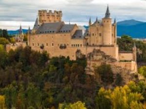 Castillo medieval Imagen Cortesía Angel Sanz Andres